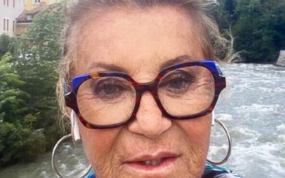Sheila fête ses 60 ans de carrière, mais la chanteuse est méconnaissable, “j’ai été victime d’un…Voir plus